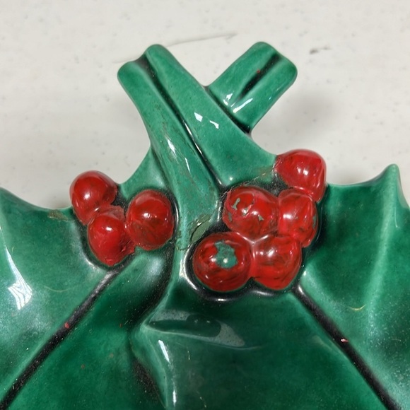 Holly Dish Triple Holly Ceramic - Picture 4 of 6